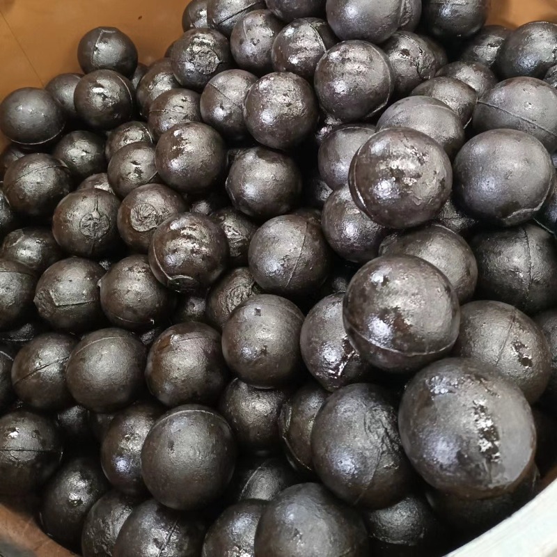 مزورة الكرة الفولاذية