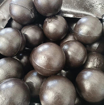 كرة كروم عالية