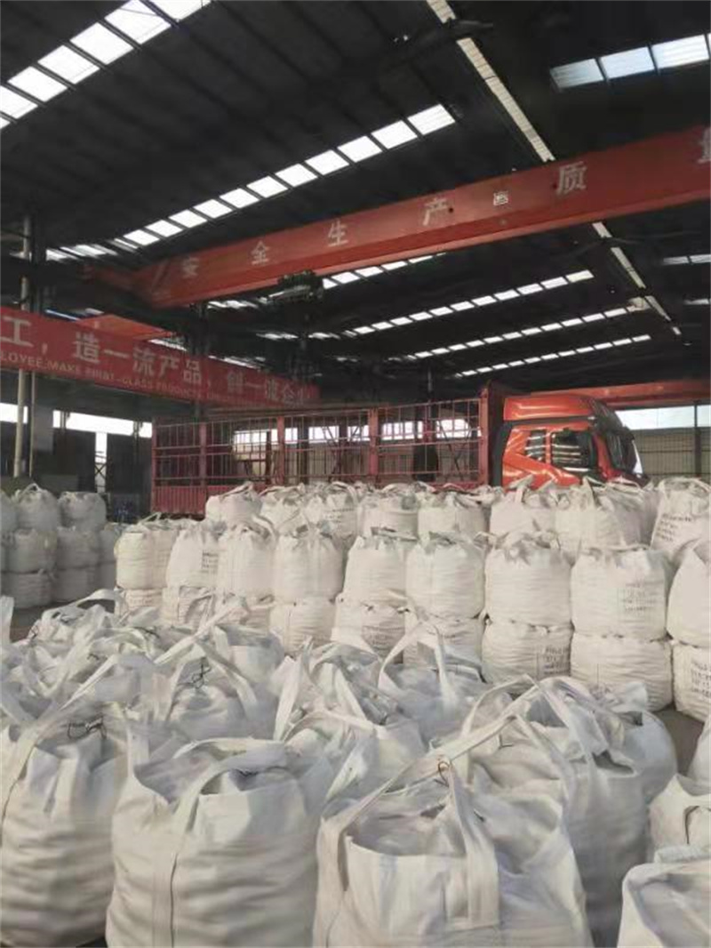 خصية فولاذية