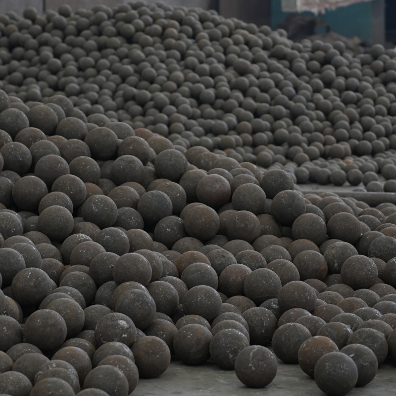 كرة فولاذية