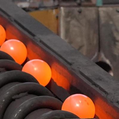 طحن كرة الإعلام