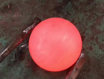 كرات الصلب مزورة