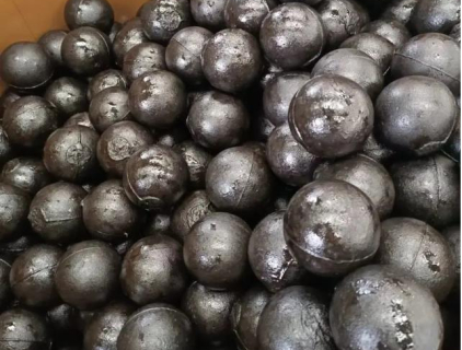 استخدام الكرة المعدنية